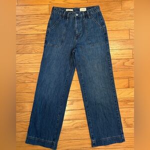 Universal Thread Women’s Straight-Leg Trouser Jeans in Medium Blue Wash